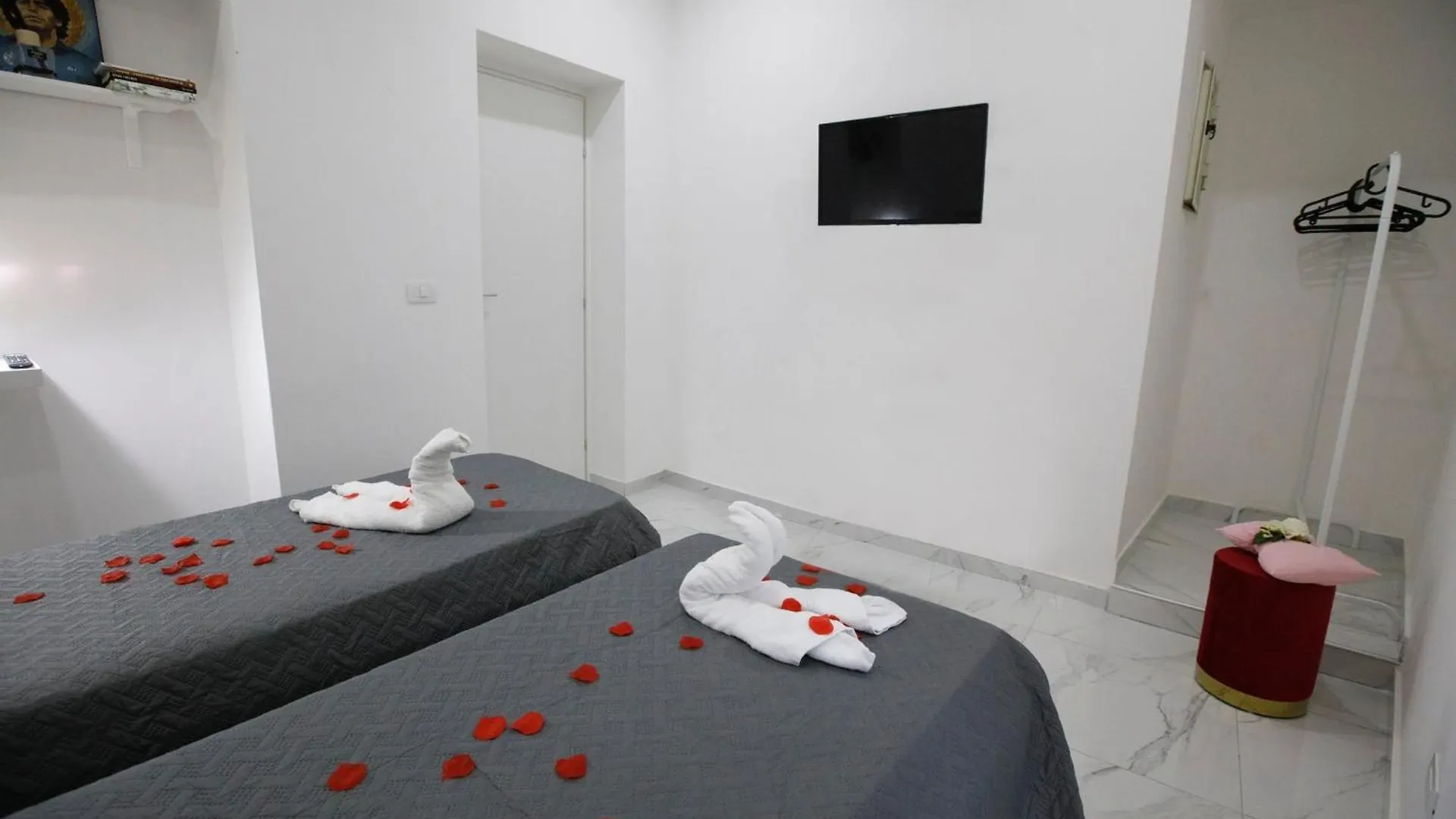 Metro Stazione-Duomo 500M -Appartamento Centrale Ed Elegante Naples Apartment